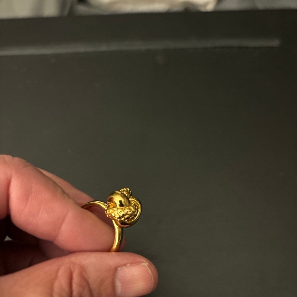 Coach ring